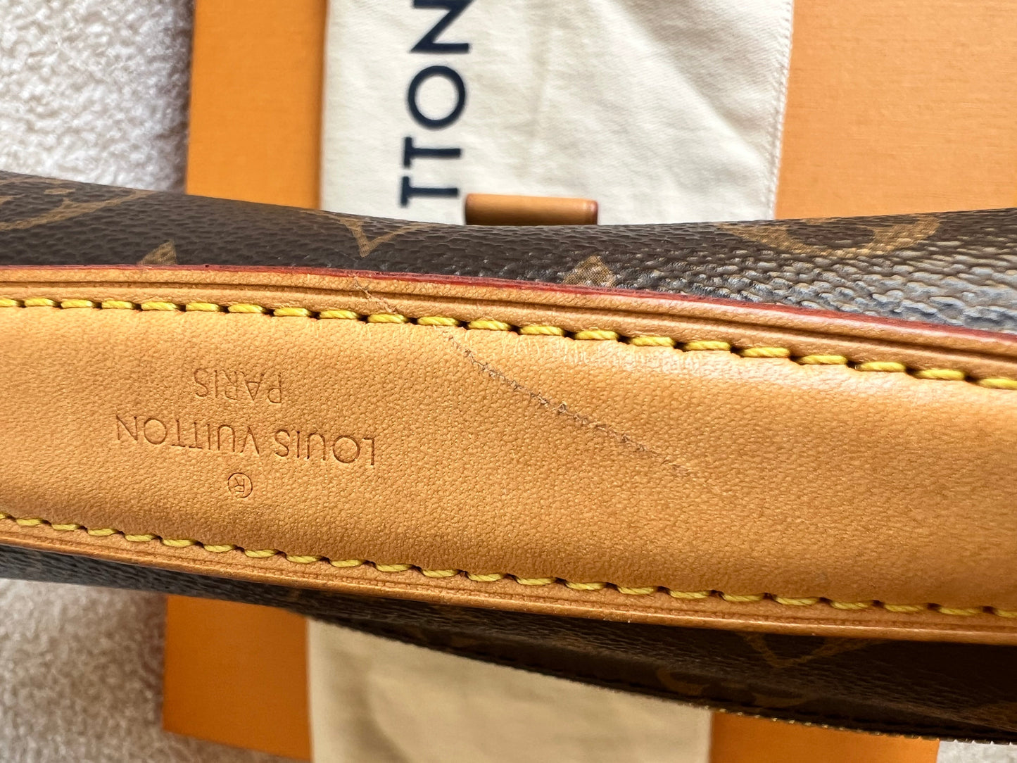 Louis Vuitton Pochette Metis Monogram (RRP £2,020)