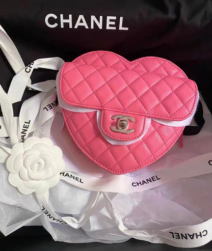 Chanel Heart Bag Ss22 Large Size In Pink