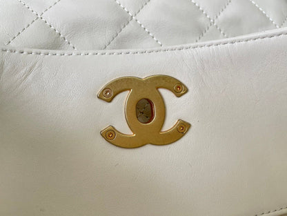Chanel Luxury Handbag Style 624