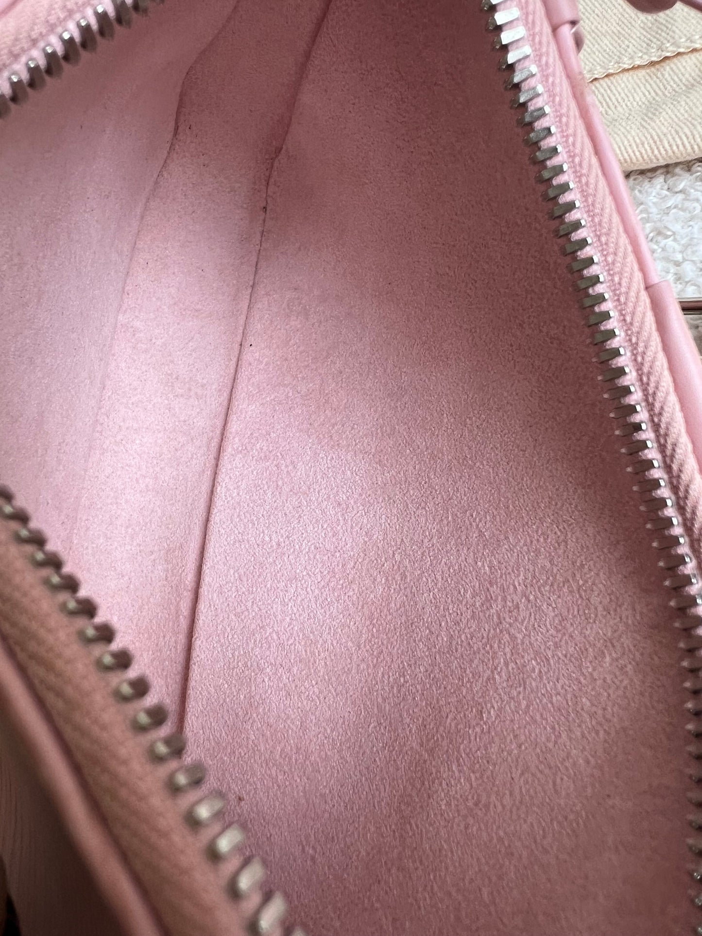 Louis Vuitton Easy Pouch Rose Ballerine Epi (RRP £1320)