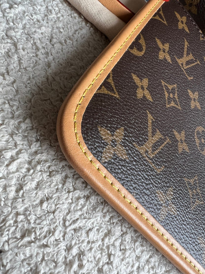 Louis Vuitton Carryall MM Monogram Canvas (RRP £2370)