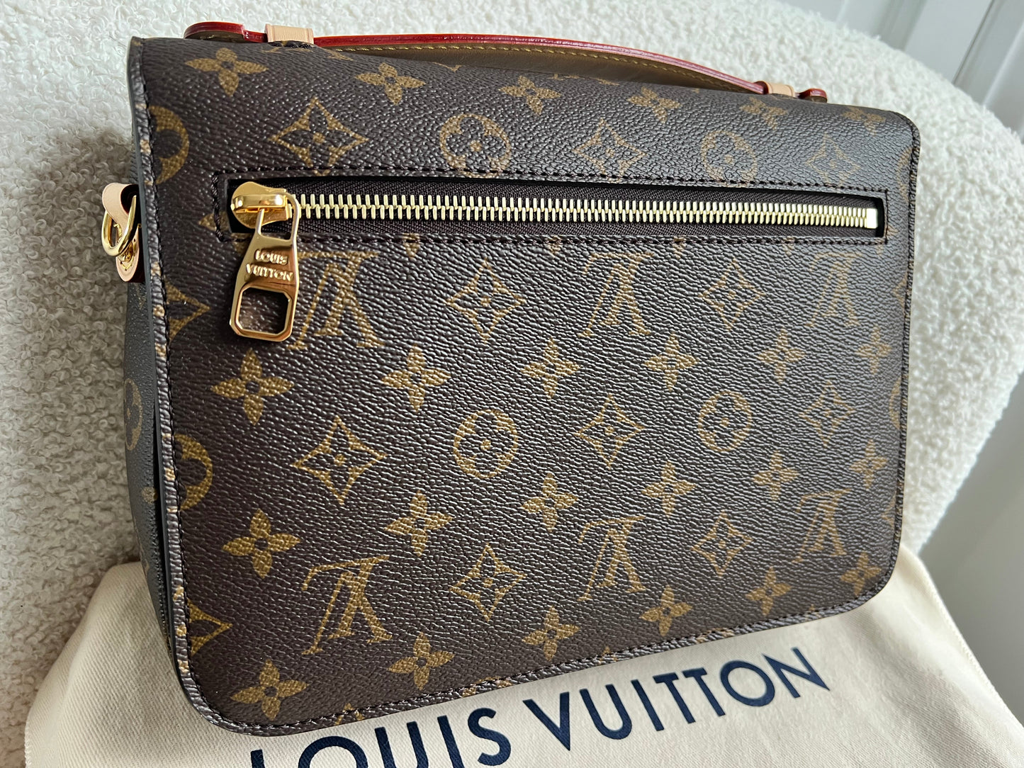 Louis Vuitton Pochette Metis Monogram (RRP £2,020)