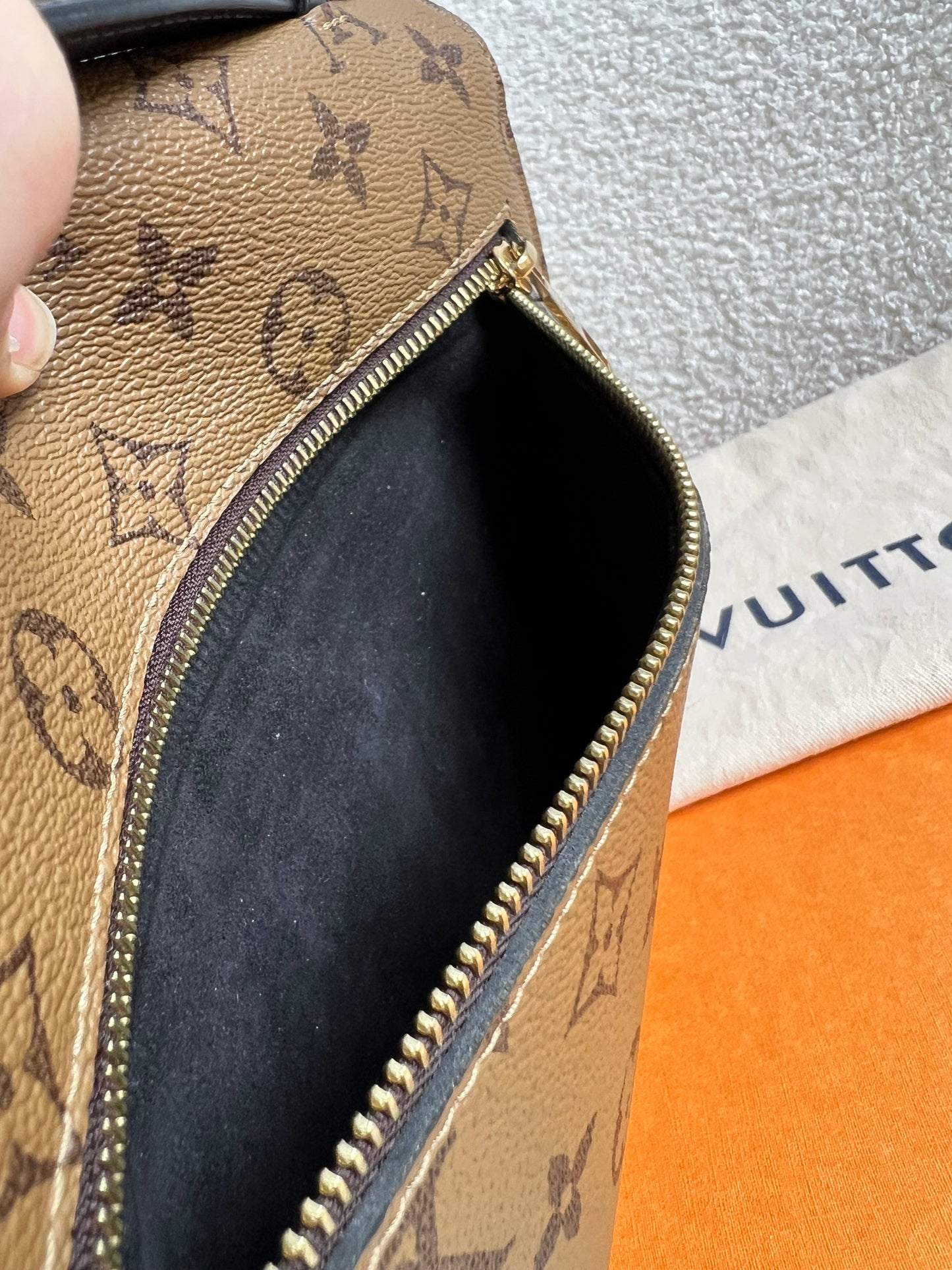 Louis Vuitton Pochette Metis Reverse Monogram (RRP £2,020)