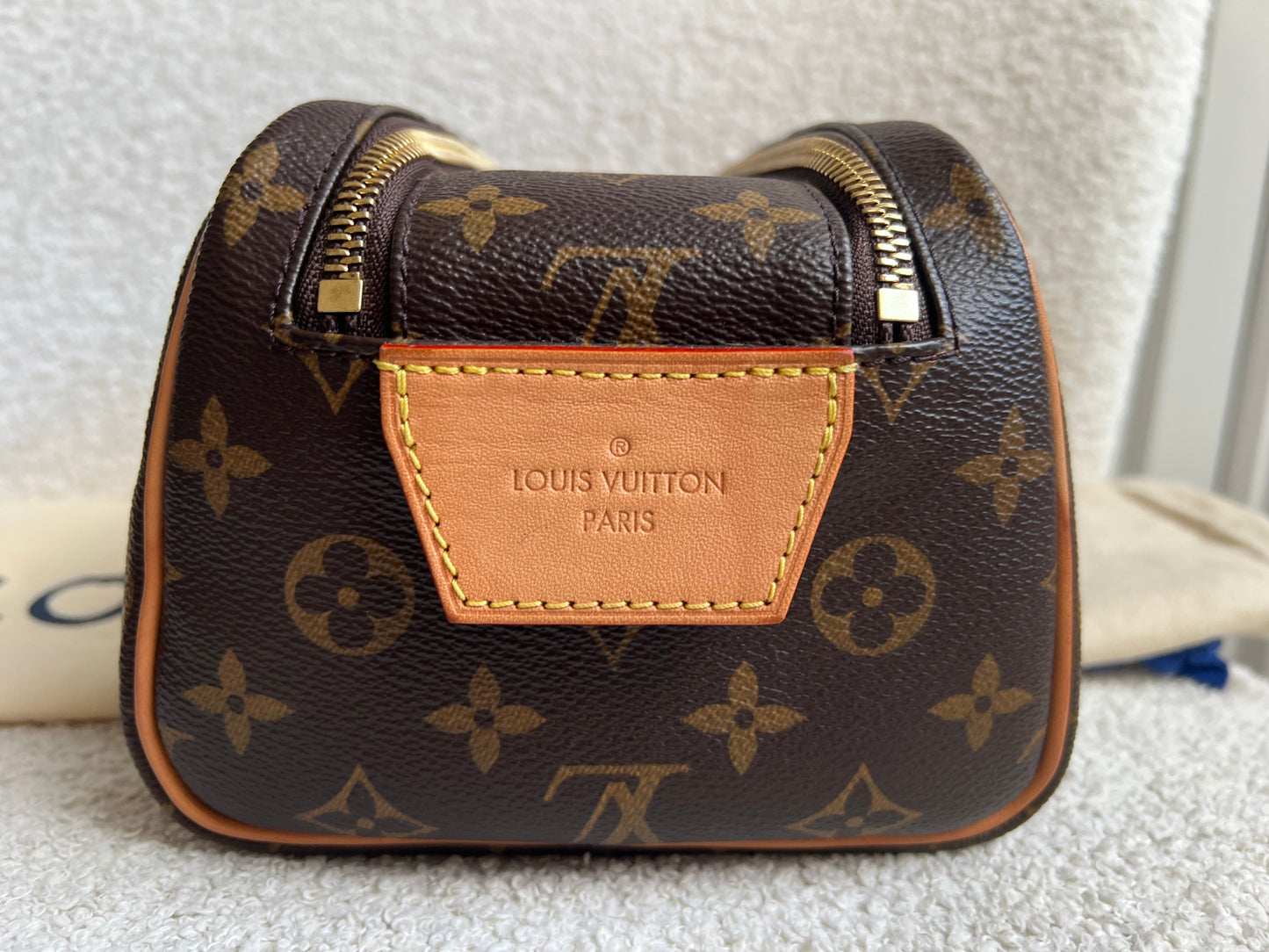Louis Vuitton Dopp Kit Toilet Pouch Monogram (RRP £780)