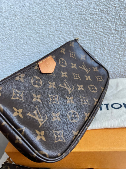 Louis Vuitton Multi Pochette Accessoires Rose Chiaro (RRP £2030)