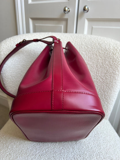 Louis Vuitton Fuchsia Epi Noe GM Bucket Bag