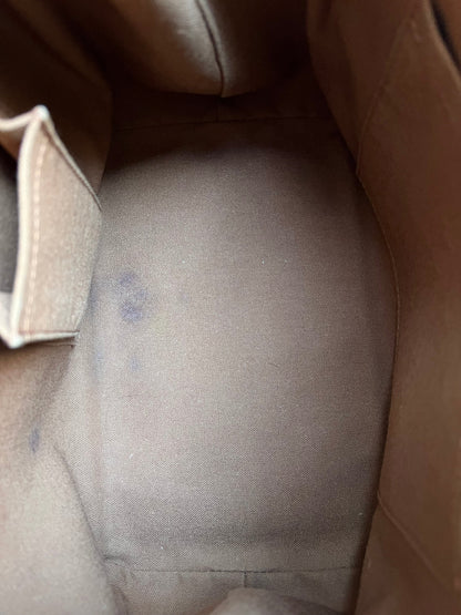 Louis Vuitton Batignolles in Monogram Canvas
