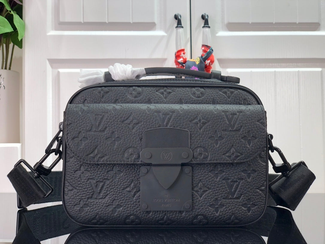 Louis Vuitton S Lock Messenger  Bag