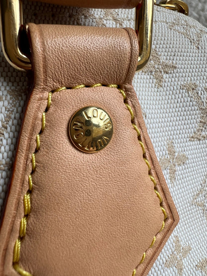 Louis Vuitton Speedy Bandouliere 20 Mastic Cream (£2420)