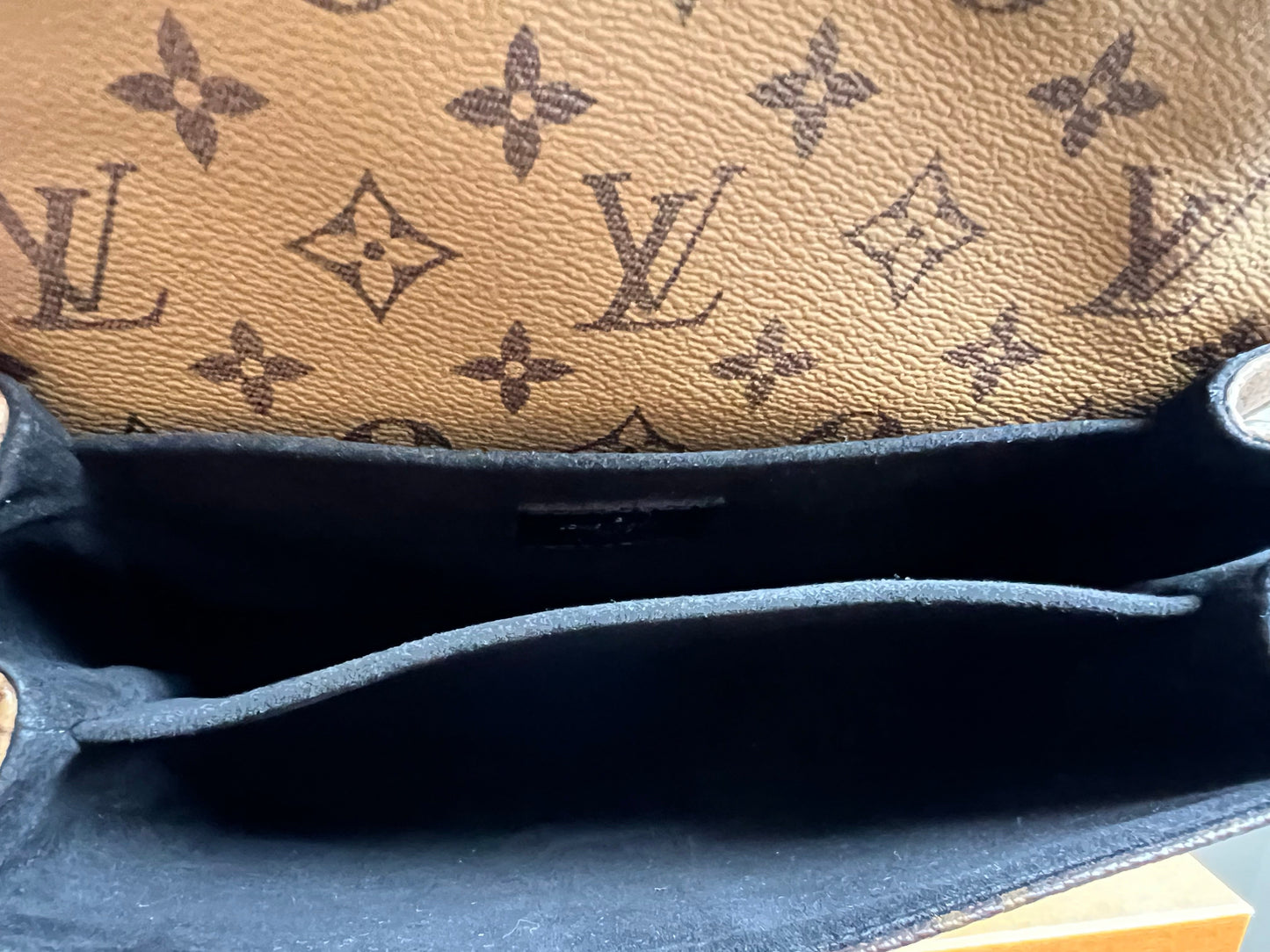Louis Vuitton Pochette Metis Reverse Monogram (RRP £2,020)