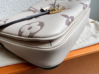 Louis Vuitton Pochette Metis Bicolour Empreinte (RRP £2,230)