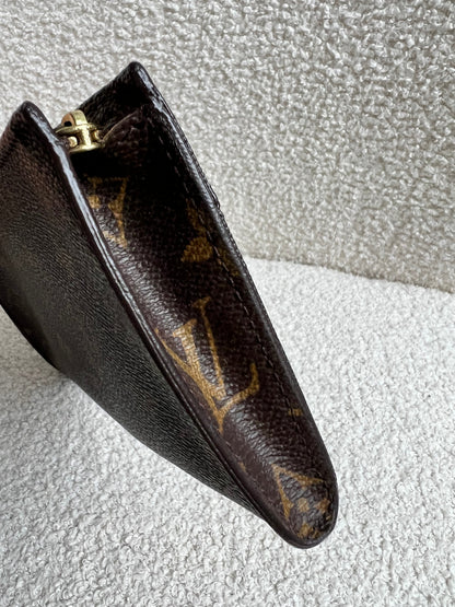 Louis Vuitton Pouch in Monogram