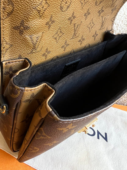 Louis Vuitton Pochette Metis Reverse Monogram (RRP £2,060)