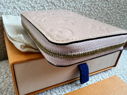 Louis Vuitton Zippy Coin Purse in Rose Ballerine Vernis Patent (RRP £420)