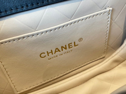 Chanel Luxury Handbag Style 652