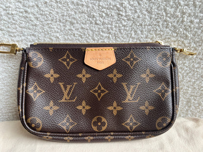 Louis Vuitton Multi Pochette Accessoires Khaki (RRP £2030)