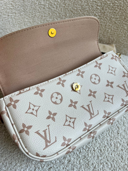 Louis Vuitton Ivy Wallet on Chain Bag Bicolour Monogram Dune Canvas (RRP £1400)