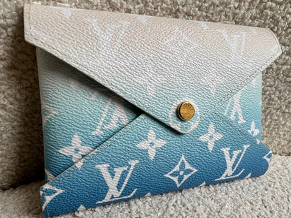 Louis Vuitton Medium Kirigami Pouch By The Pool