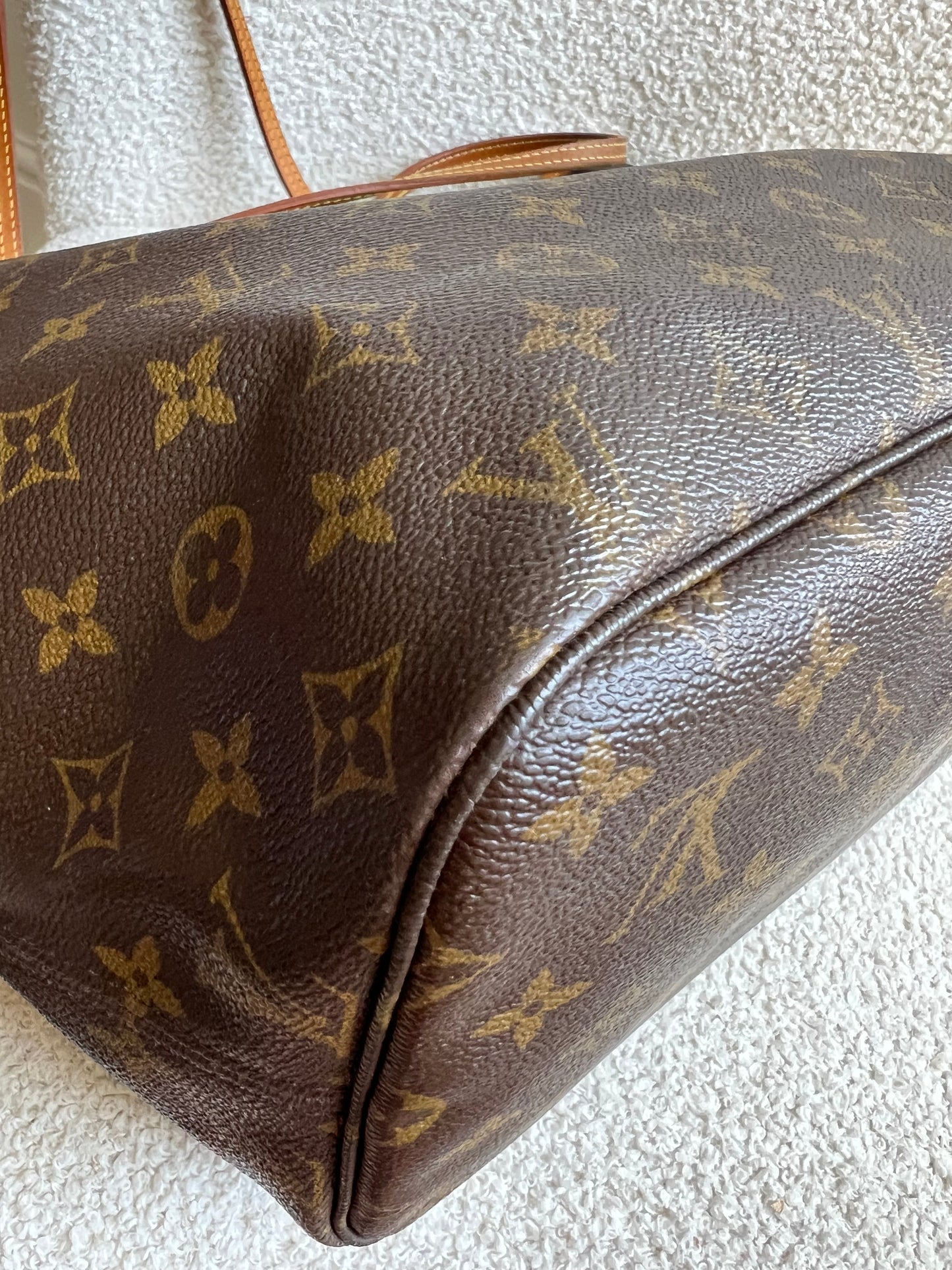 Louis Vuitton Neverfull MM Monogram Beige