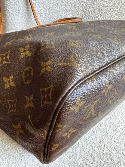 Louis Vuitton Neverfull MM Monogram Beige