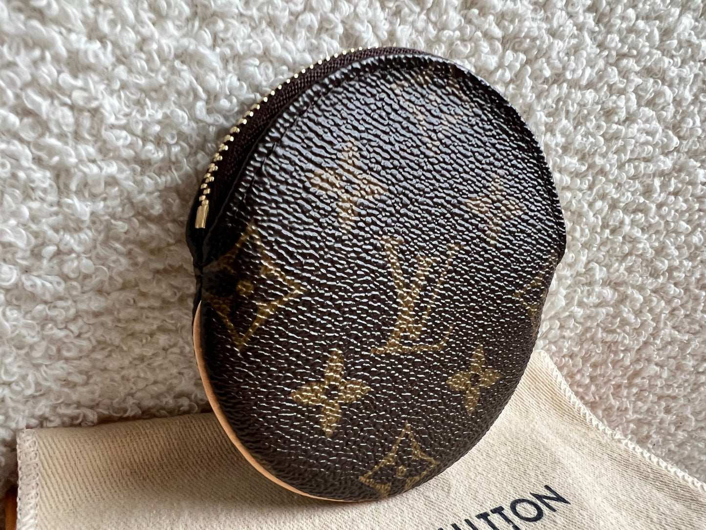 Louis Vuitton Round Coin Purse Monogram