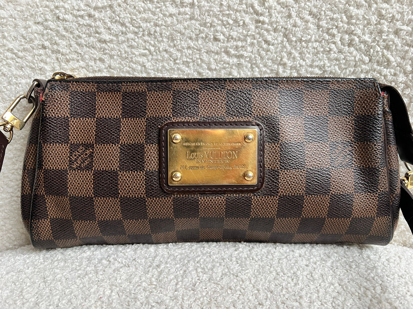 Louis Vuitton Eva Clutch Damier Ebene