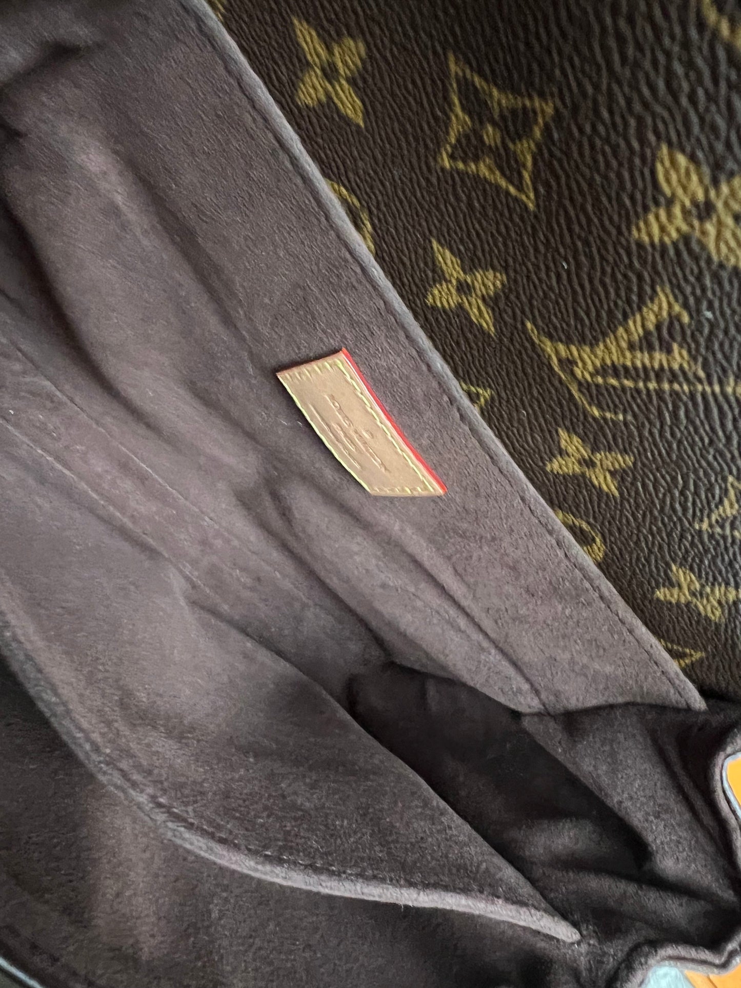 Louis Vuitton Pochette Metis Monogram (RRP £2,020)