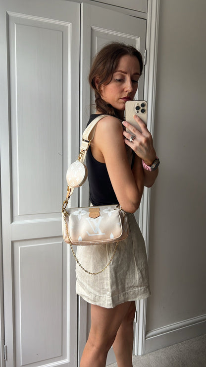 Louis Vuitton Multi Pochette Accessoires Summer By the Pool Limited Edition