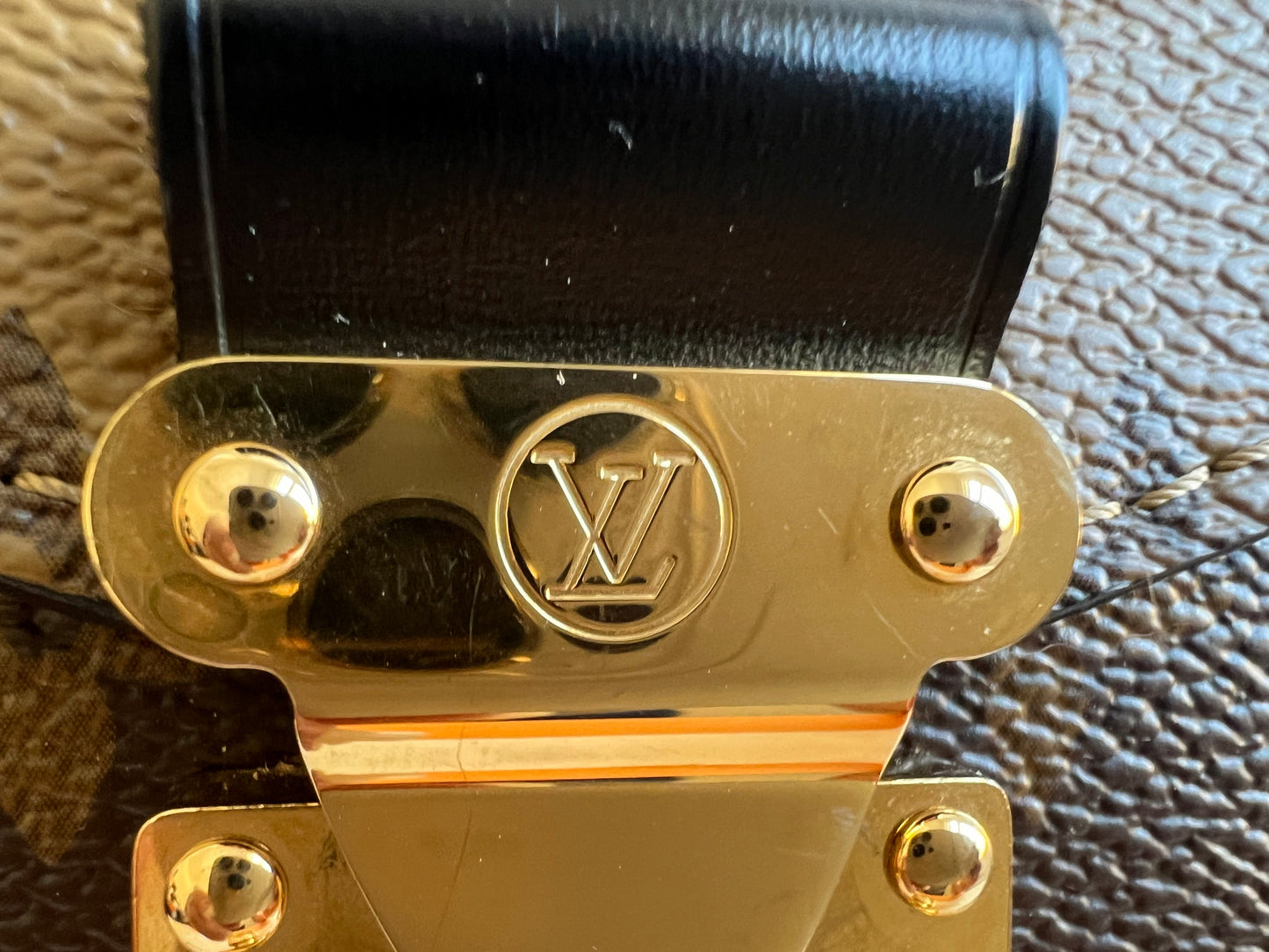 Louis Vuitton Pochette Metis Reverse Monogram (RRP £2,060)
