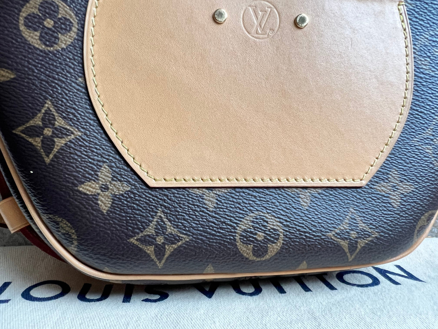 Louis Vuitton Boite Chapeau Souple MM (RRP £2320)