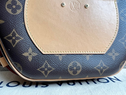 Louis Vuitton Boite Chapeau Souple MM (RRP £2320)