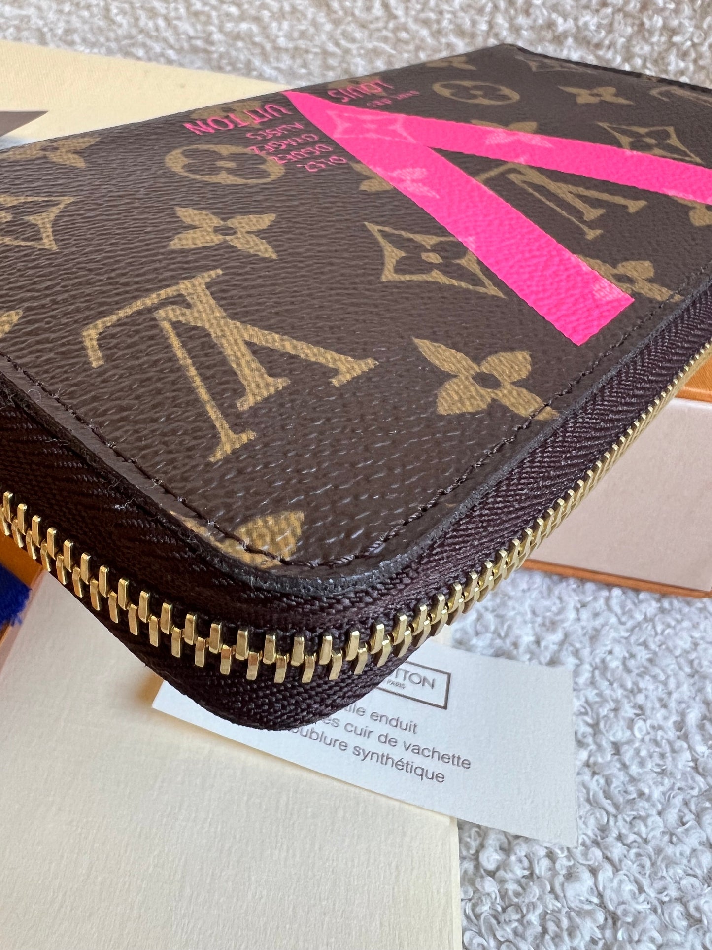 Louis Vuitton Zippy Wallet in Grenade Monogram V