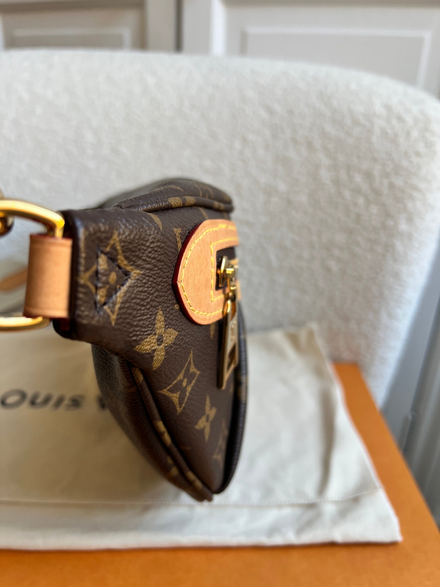 Louis Vuitton High Rise Bumbag in Monogram Canvas (RRP £1470)