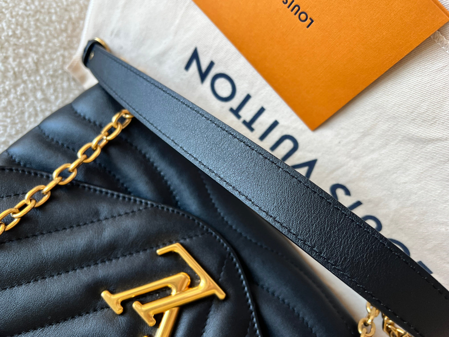 Louis Vuitton Black New Wave Chain Bag MM (RRP £2310)