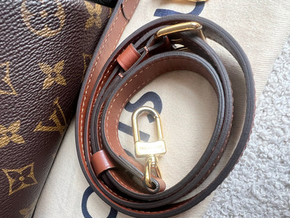 Louis Vuitton V Tote MM Tan and Monogram Canvas (RRP £1,890)
