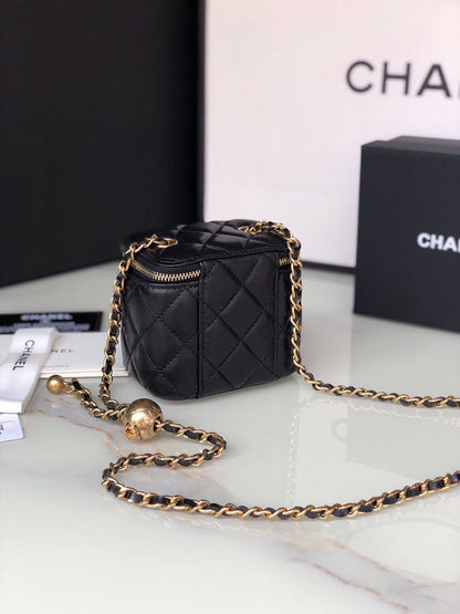 Chanel Luxury Handbag Style 139