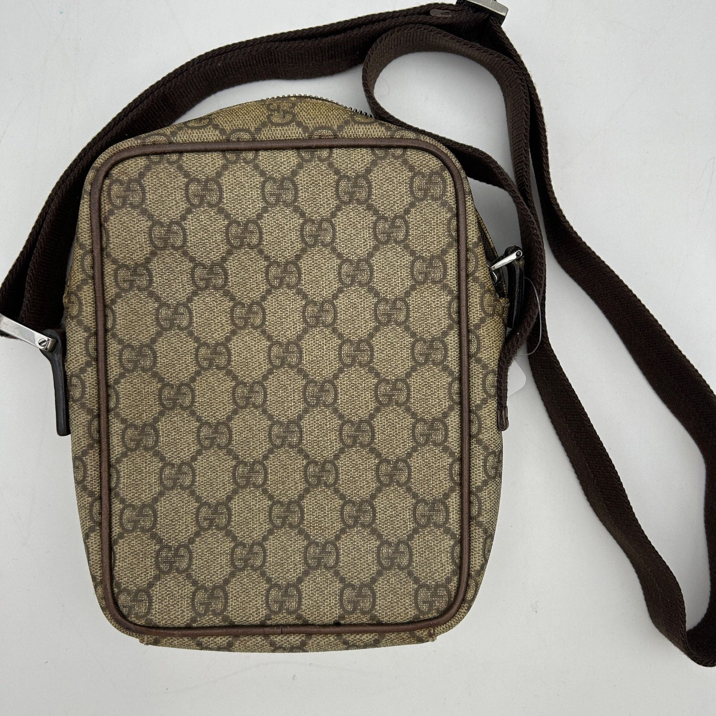 Gucci GG Supreme Crossbody Shoulder Bag gu8813ge