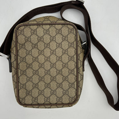 Gucci GG Supreme Crossbody Shoulder Bag gu8813ge