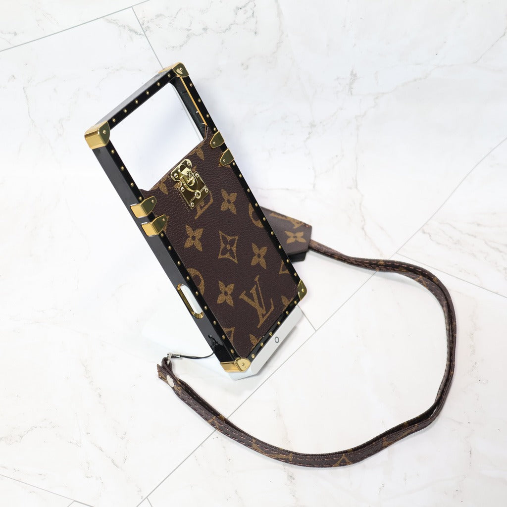 Trunk Style iPhone Case for 14-17 / Pro / Pro Max / Plus / Air