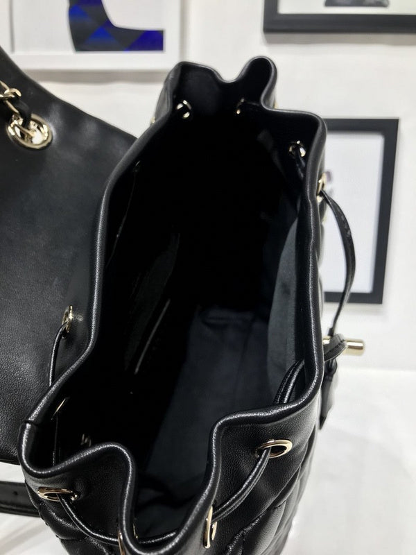 Chanel Luxury Handbag Style 389