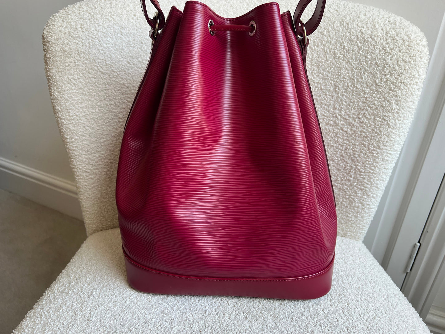 Louis Vuitton Fuchsia Epi Noe GM Bucket Bag