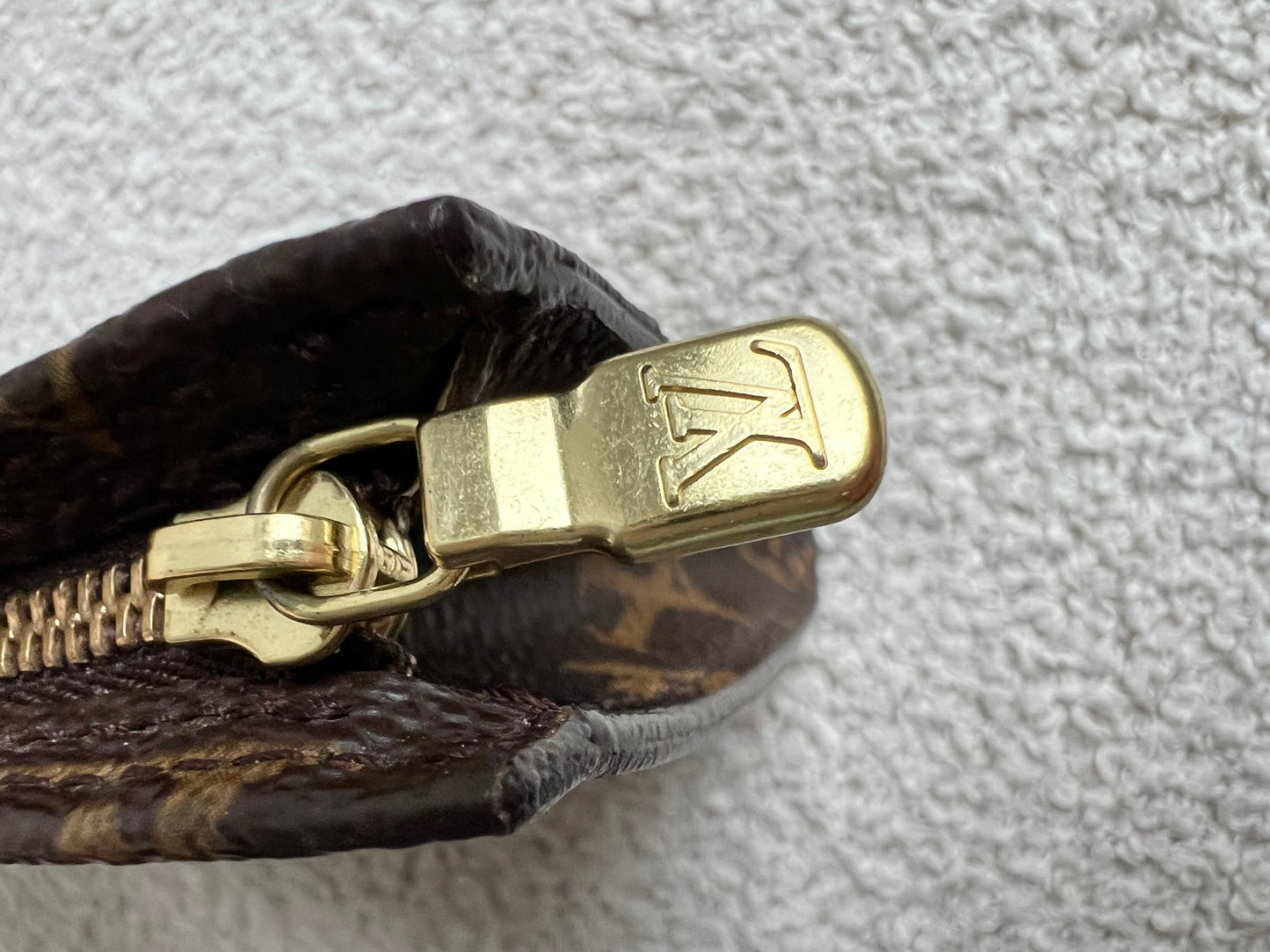 Louis Vuitton Pouch in Monogram