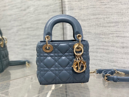 Chanel Luxury Handbag Style 353