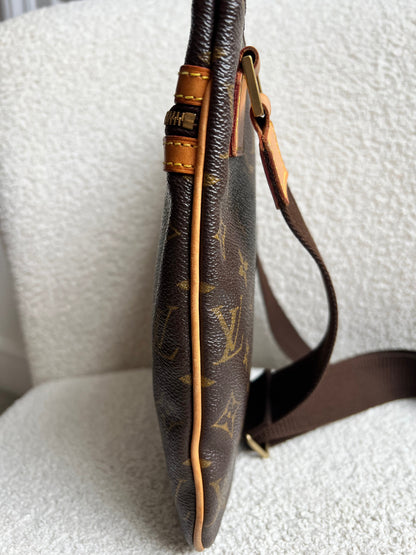 Louis Vuitton Bosphore Messenger Monogram