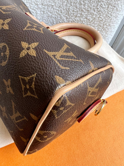 Louis Vuitton Speedy Monogram Bandouliere 20 (RRP £1680)