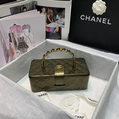 Chanel Luxury Handbag Style 563