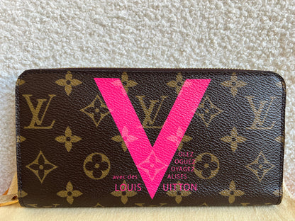 Louis Vuitton Zippy Wallet in Grenade Monogram V