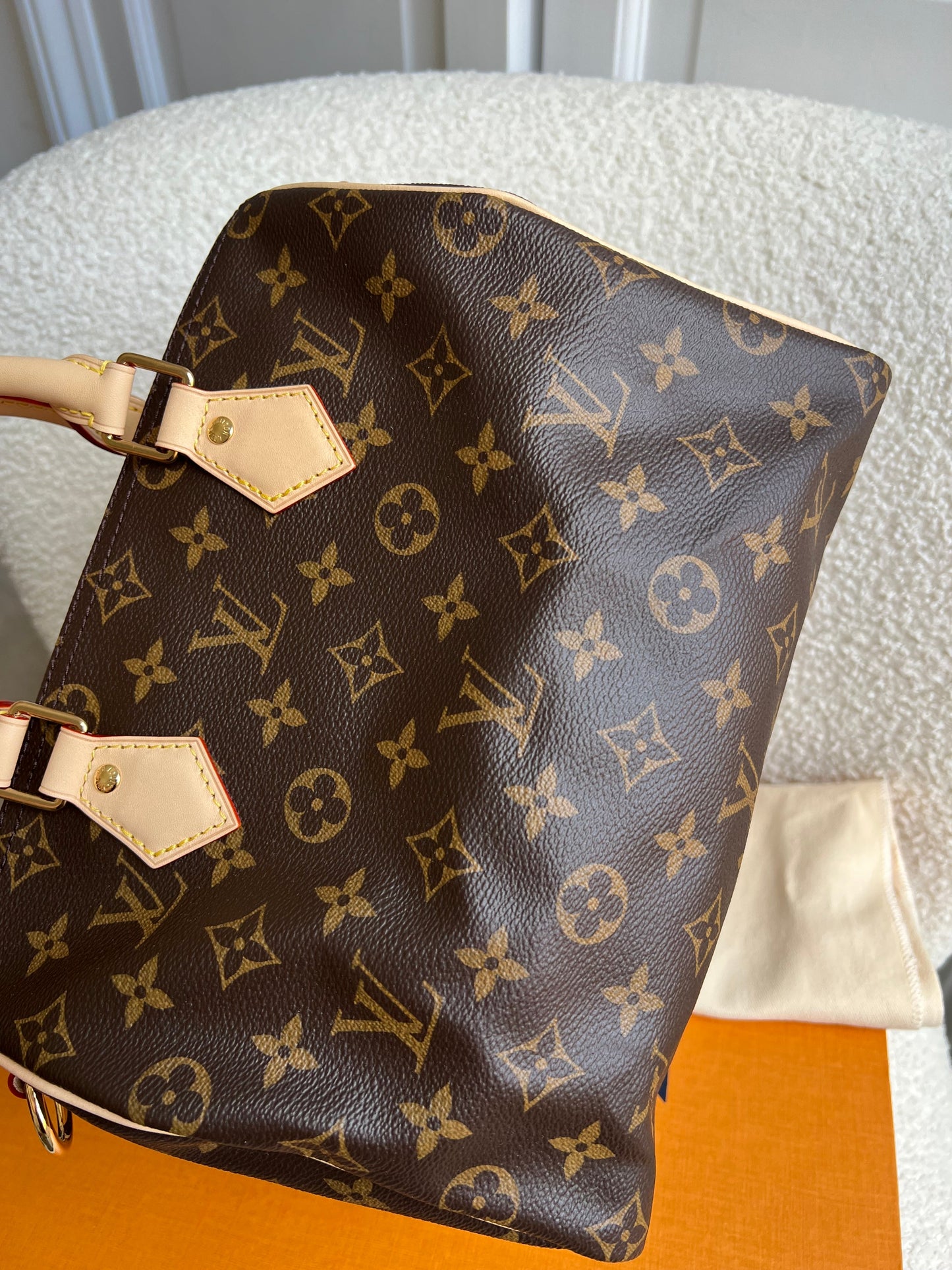 Louis Vuitton Speedy 25 Bandouliere Monogram (RRP £1,470)