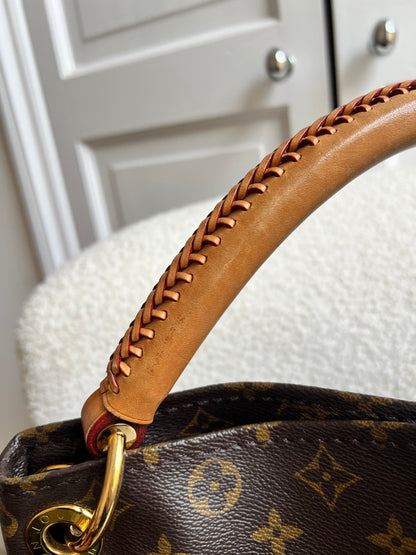 Louis Vuitton Artsy MM Monogram (RRP £1,940)