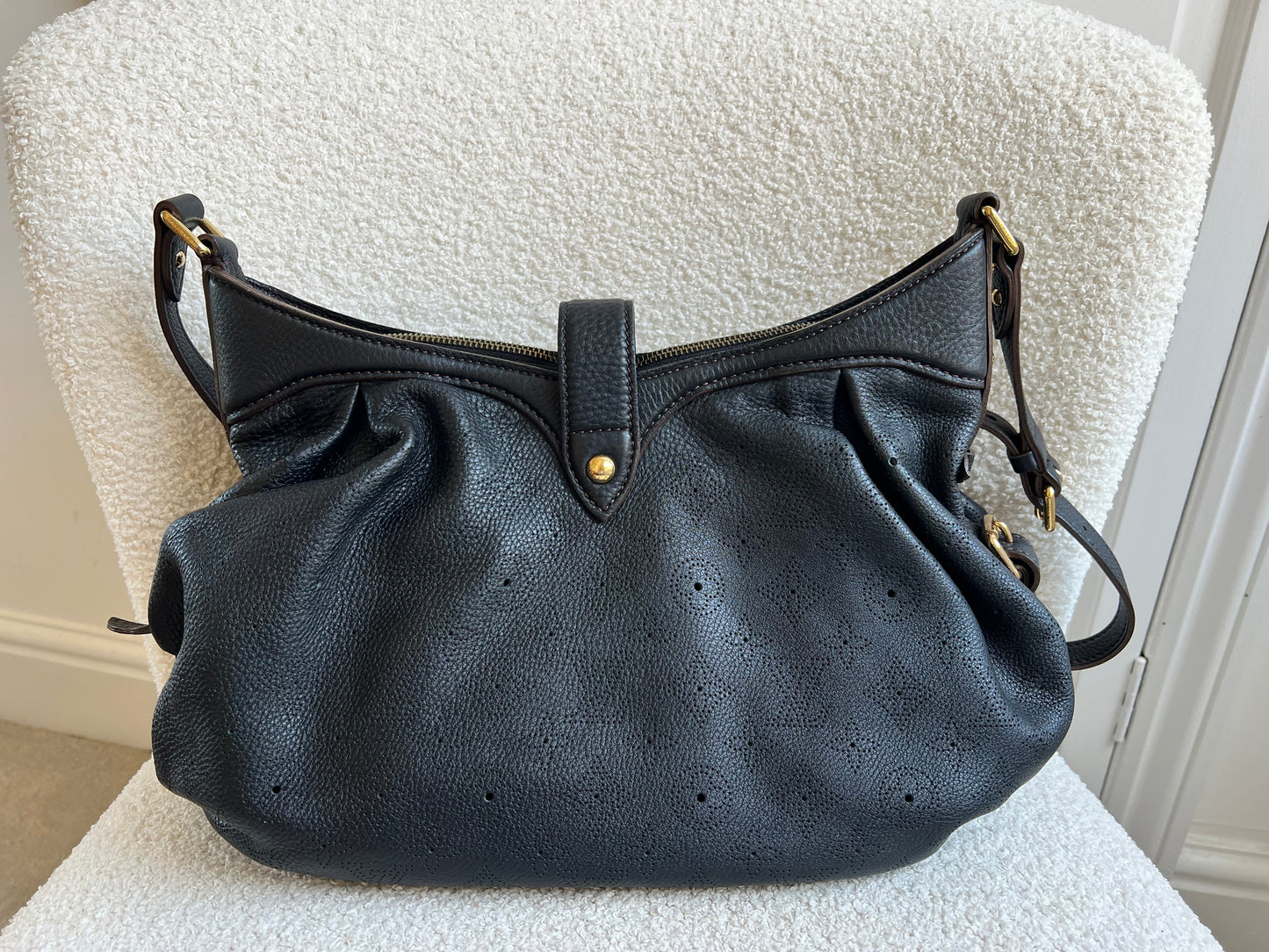Louis Vuitton Black Monogram Mahina Leather Shoulder Bag